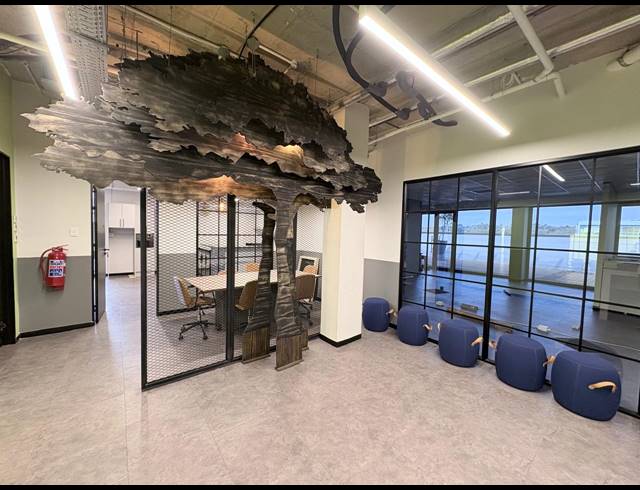 428M² OFFICE TO LET IN MAGALIESSIG